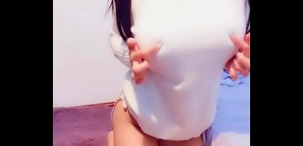  Asian hot teen fucks herself on cam